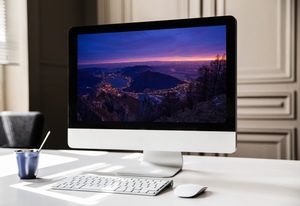 iMac一体机苹果台式电脑场景斜侧面样机模板
