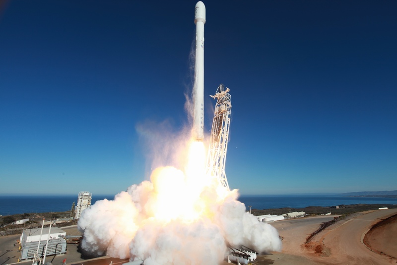 SpaceX猎鹰火箭