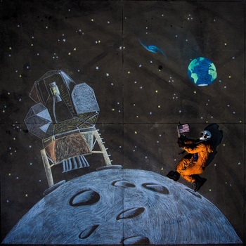 宇航员坐宇宙飞船登陆月球的粉笔画