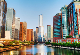芝加哥河岸兩邊的高樓大廈