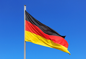 在风中飘扬的德国国旗
