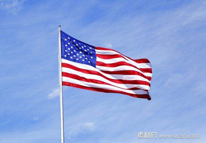 风中飘扬的美国国旗